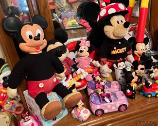 Mickey & Minnie