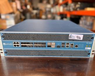 Palo Alto Networks PA-5220 Firewall Network Security Appliance