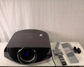Sony VPL-GT100 4K 2000 Lumen SXRD Conference Room Projector