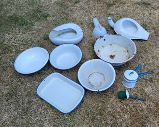 Lot 102: Enamel Ware