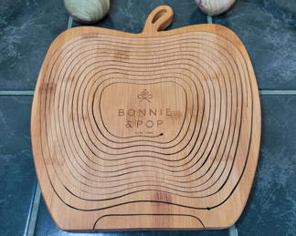 Lot 19: Bonnie & Pop Basket