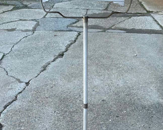 Lot 10: Vintage Crown Floor Standing Bird Cage