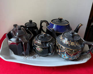 Lot 175: Ceramic Teapot Collection on Decorative Tray
