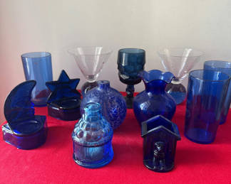 Lot 114: Cobalt blue glassware collection