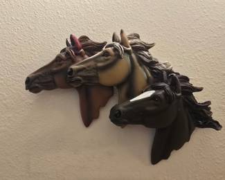 Horse head plaque