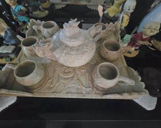 Teapot with 6 cups on tray