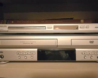 DVD player, VHS Player + DVD Player