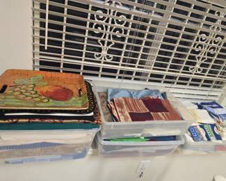 linens, napkins, table cloths, placemats, etc