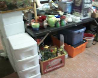 STORAGE DRAWERS, FLOWERPOTS, VASES,