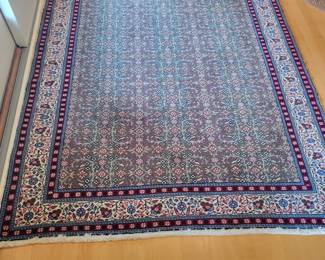 7' X 5' Wool Cotton Rug.
