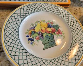 Villeroy & Boch basket pattern China.