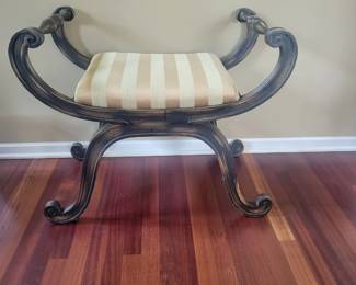 Curule "X" Bench.