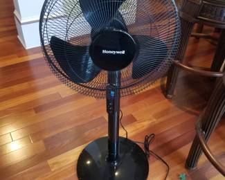 Floor fan