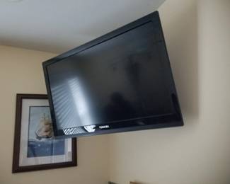 TV with bracket