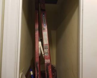Large step ladder