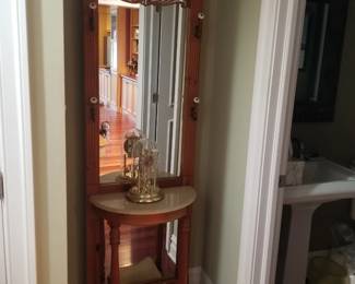 Hall tree with mirror