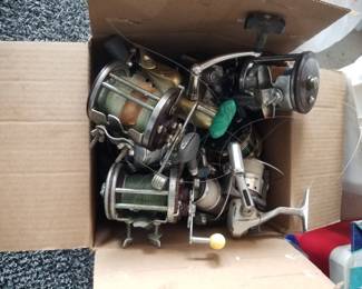 Fishing reels