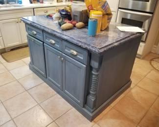 Island features spectacular blue granite top