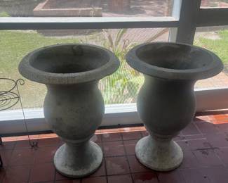 Urns 