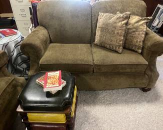Vintage ottoman