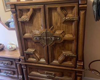 Storage chest
