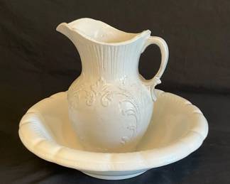Vintage Ceramic Wash Basin And Pitcher Set