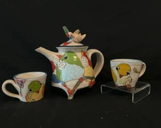 Charming Bird Pottery