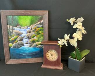 DISTINCT FLORAL HOME DECOR