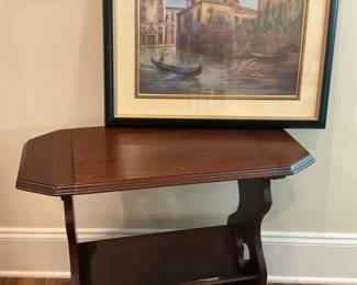 Cozy Frame And Side Table