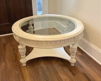 Cream Round Table