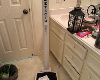 Detecto Digital Scale with Paperwork