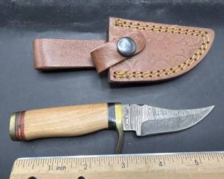 Damascus knives. 