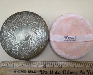 Vintage Compact. 