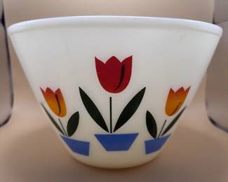 MCM mixing bowl. Tulip - Fire King.