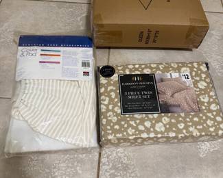 Assorted bedding new ($15)