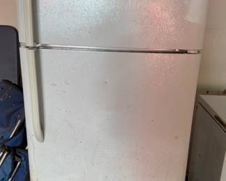 Fridgidaire fridge/freezer