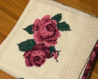 Crochet rose blanket
