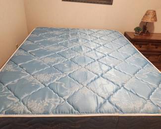 Very clean older queen size bed