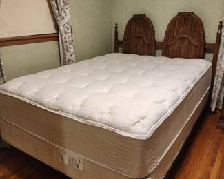Very clean queen size bed