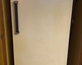 Very clean older Kenmore freezer