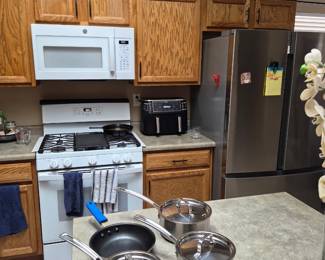 Rio Rancho Stuffed Home — Lots of Variety
