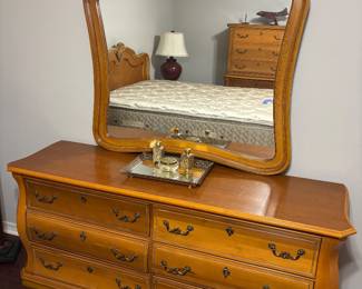 Bassett dresser w mirror $350.00. 88”w 19”d 79”t w mirror