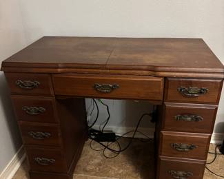 Sewing machine cabinet/table w Vintage Universal Zig-Zag machine. $ 100. 36.5”- 64.5” w 19” d 30”t