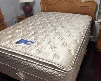 Bassett Queen size bed w Serta Perfect Sleeper mattress & box $350.00. HB 64”w 48”t