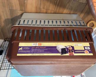 Dog crate $30.00