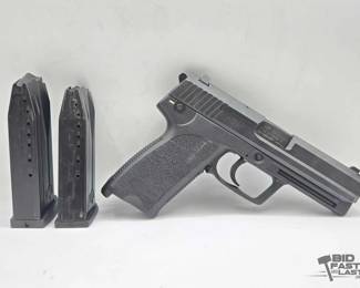 276 HK USP .45 Auto SemiAuto Pistol