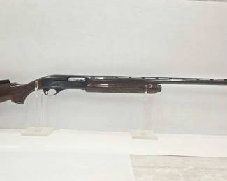 945  Remington 1100 .12ga SemiAuto Shotgun