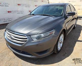 145 2016 Ford Taurus