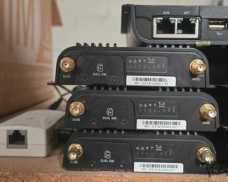 2526 7 IBR600C Series Routers