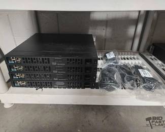 2556 4 Cisco Network ISRs